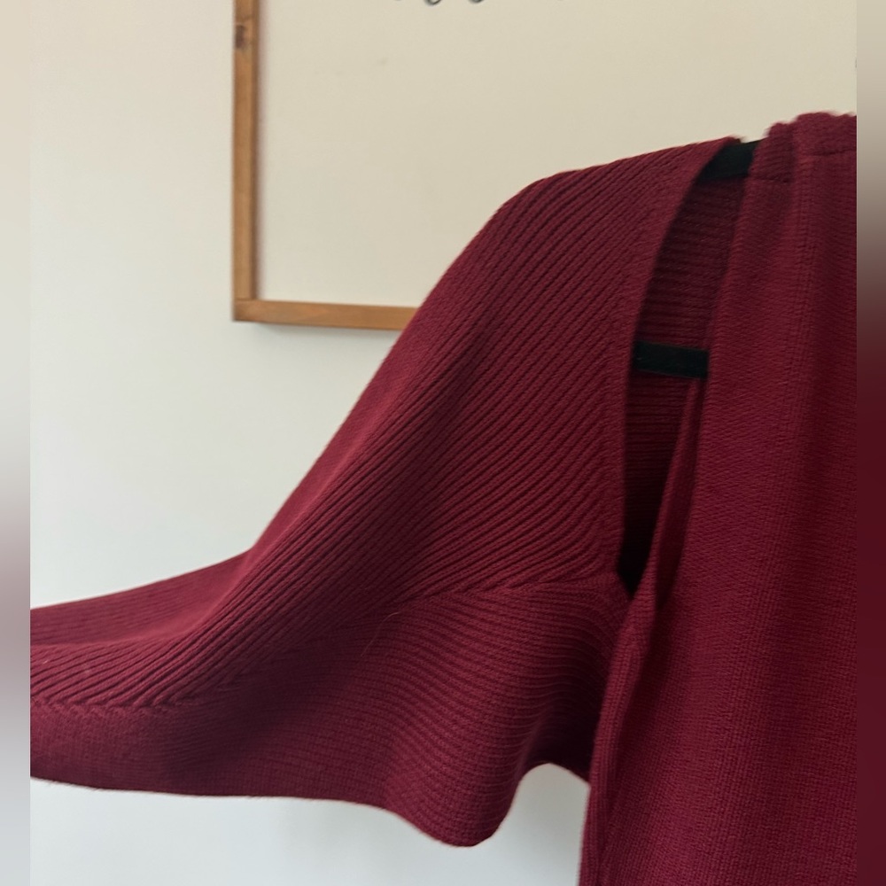 NWOT Elegant Burgundy Sleeveless 2 piece Dress M - Picture 3 of 9